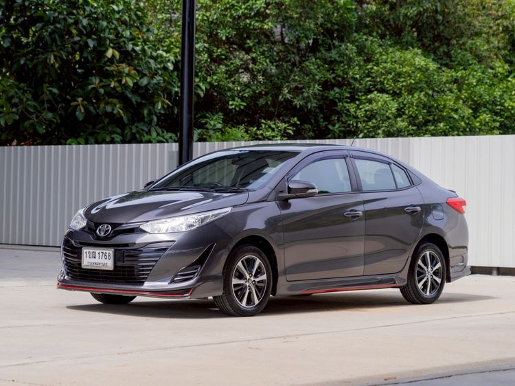 Toyota Yaris ATIV 2020 1.2 Mid Sedan เบนซิน ไม่ติดแก๊ส เกียร์อัตโนมัติ เทา รูปที่ 3