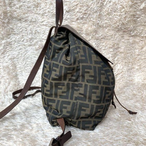 fendi vintage backpack สภาพสวย รูปที่ 3