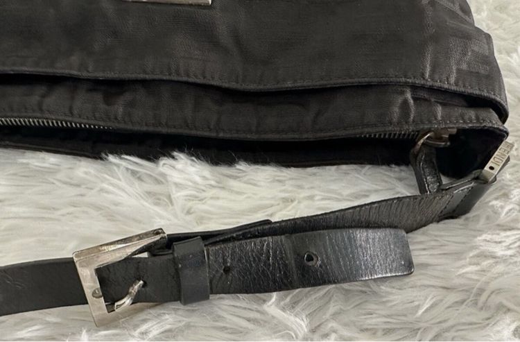 กระเป๋าFENDI ZUCCA CANVAS SHOULDER BAG รูปที่ 6