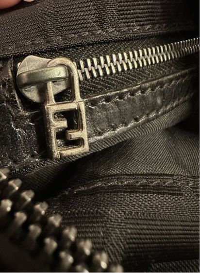 กระเป๋าFENDI ZUCCA CANVAS SHOULDER BAG รูปที่ 8