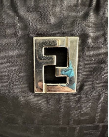 กระเป๋าFENDI ZUCCA CANVAS SHOULDER BAG รูปที่ 10