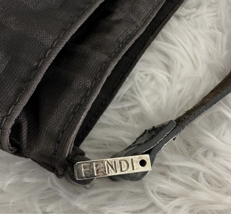 กระเป๋าFENDI ZUCCA CANVAS SHOULDER BAG รูปที่ 5