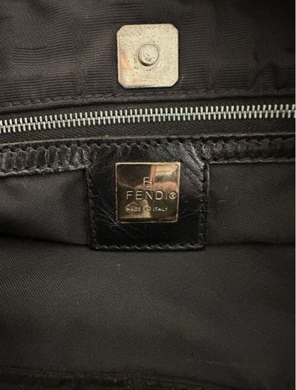 กระเป๋าFENDI ZUCCA CANVAS SHOULDER BAG รูปที่ 4