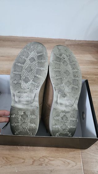 รองเท้าหนังกลับ Clarks เบอร์ 45 หรูหราไฮโซ รูปที่ 7