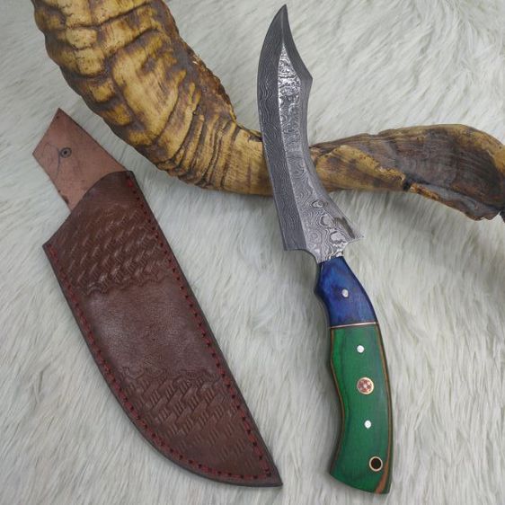 มีดใบตาย เหล็ก ดามัสกัสทรงแปลก ใบมีด 6 นิ้ว ด้ามไม้ แข็งไม้มะกอก ซองหนังหนาๆ งาน อเมริกา 