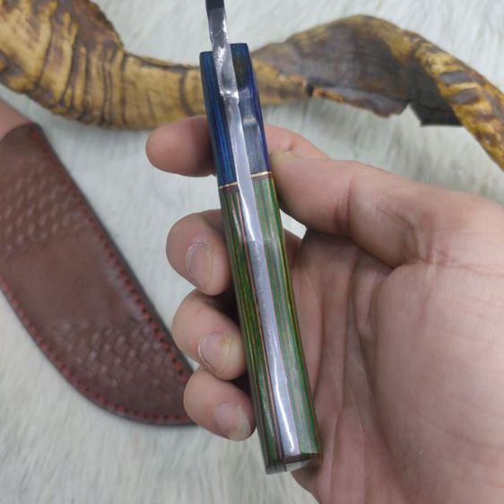 มีดใบตาย เหล็ก ดามัสกัสทรงแปลก ใบมีด 6 นิ้ว ด้ามไม้ แข็งไม้มะกอก ซองหนังหนาๆ งาน อเมริกา  รูปที่ 8