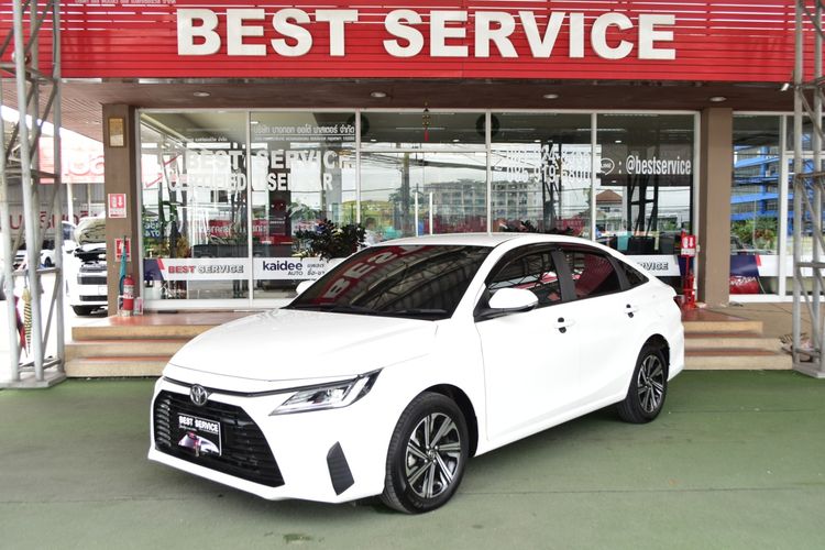 Toyota Yaris ATIV 2024 1.2 Smart Sedan เบนซิน ไม่ติดแก๊ส เกียร์อัตโนมัติ ขาว