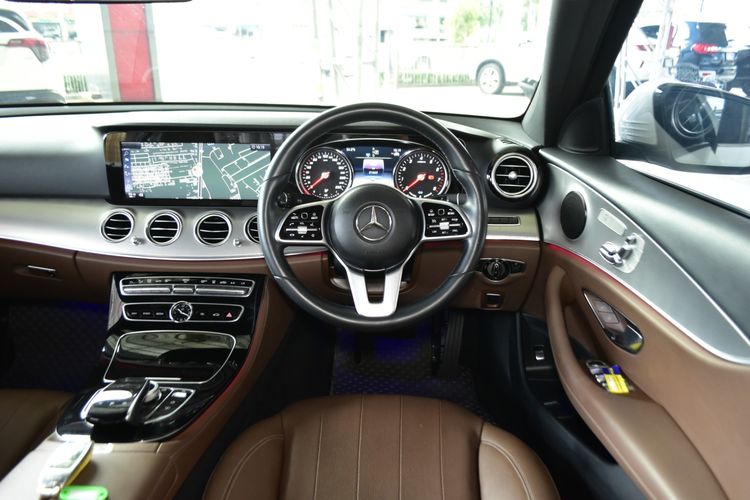 Mercedes-Benz E-Class 2019 E350 Sedan ไฮบริด ไม่ติดแก๊ส เกียร์อัตโนมัติ เทา รูปที่ 4