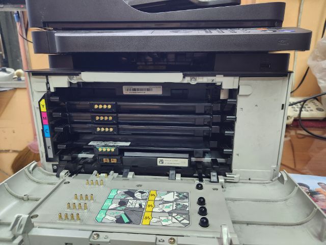 ขายเหมางานช่างเครื่องปริ้นท์ซัมซุง c460fw อาการเปิดติดไม่ดูดกระดาษ หมึกหมด cannon ขึ้น p02 เป็นอะไหล่ตามสภาพ แถมหมึกสึเหลือง รูปที่ 5