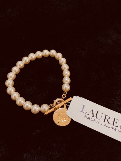 สร้อยข้อมือ Lauren Ralph Lauren  Pearl Like Beaded Gold tone Padlock braclet  งานแท้ 💯 รูปที่ 2