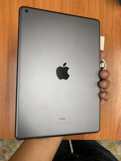 iPad gen 9 64gb รุ่น ไวไฟ สภาพดี ไมมีรอย รูปที่ 2