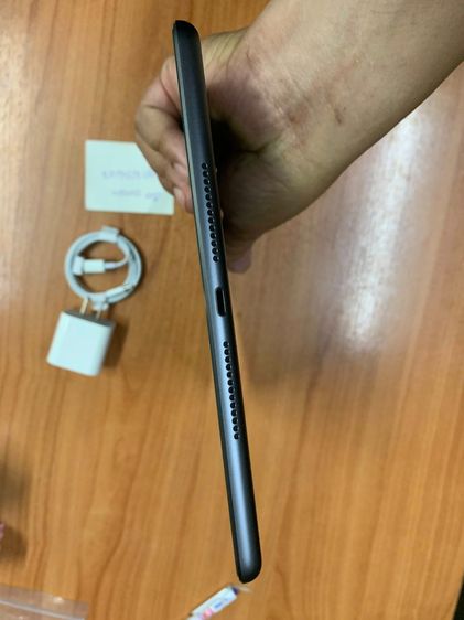 iPad gen 9 64gb รุ่น ไวไฟ สภาพดี ไมมีรอย รูปที่ 4