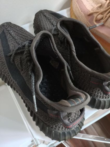 Adidas Yeezy  รูปที่ 4