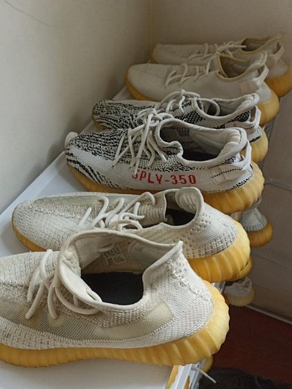 Adidas Yeezy  รูปที่ 3