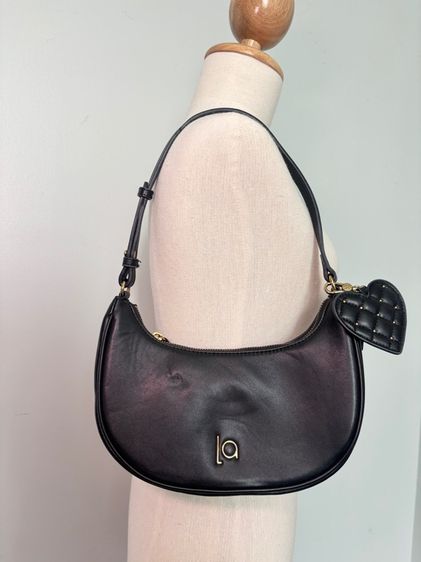 กระเป๋าสะพายข้าง guess lyn lynaround ของแท้ รูปที่ 4