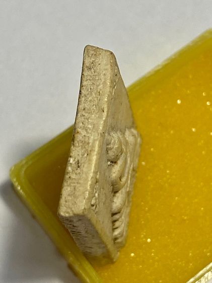 พระพุทธโสธร ปี 2518  รุ่น ๑ ไม่มี ”อุ”  (พิมพ์นิยม)    PP 5 รูปที่ 5