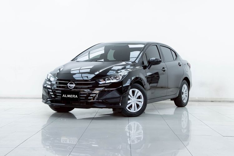 รถ Nissan รุ่นอื่นๆ รุ่นย่อยอื่นๆ สี ดำ