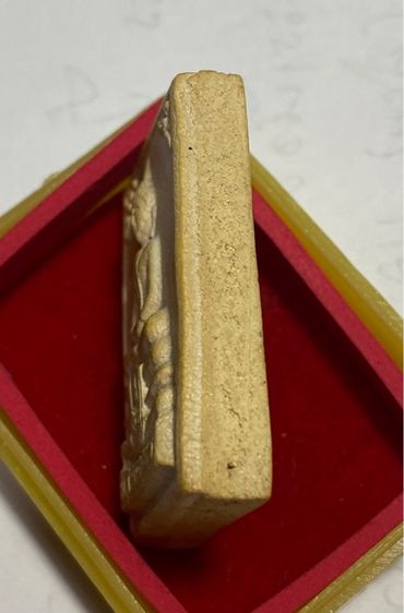 พระพุทธโสธร ปี 2518  รุ่น ๑  พิมพ์มีกนก (นิยม)   PP 3 รูปที่ 4