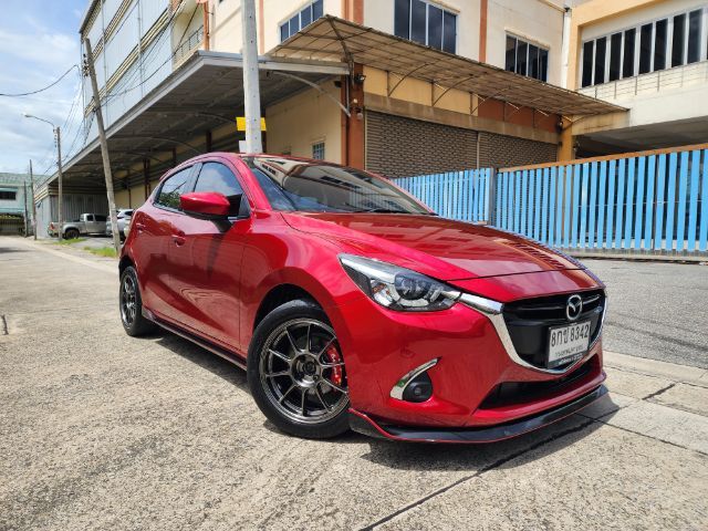 รถ Mazda Mazda 2 1.3 Sports High Connect สี แดง