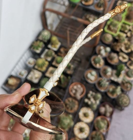 แว่นกันแดด Chrome​ Hearts​ Aviator​ Jism Gold White Cross​ เลนส์​ Zeiss​ เดิมๆ​ พร้อมกล่อง หายากมาก ราคาแบ่งปันครับ รูปที่ 8