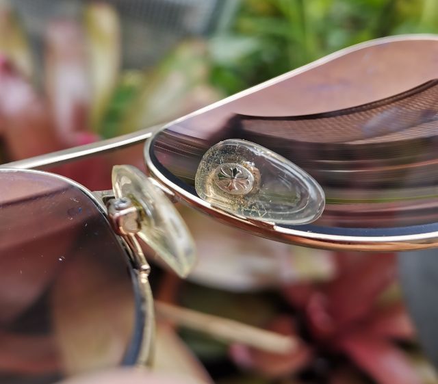 แว่นกันแดด Chrome​ Hearts​ Aviator​ Jism Gold White Cross​ เลนส์​ Zeiss​ เดิมๆ​ พร้อมกล่อง หายากมาก ราคาแบ่งปันครับ รูปที่ 7