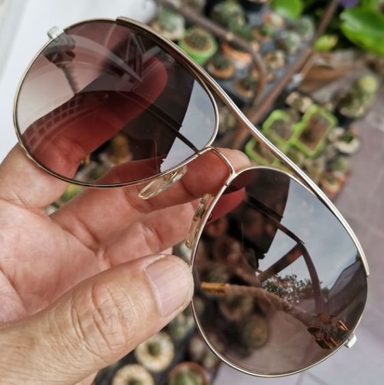 แว่นกันแดด Chrome​ Hearts​ Aviator​ Jism Gold White Cross​ เลนส์​ Zeiss​ เดิมๆ​ พร้อมกล่อง หายากมาก ราคาแบ่งปันครับ รูปที่ 5