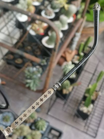 แว่นกันแดด Chrome Hearts​ Wrecked'Em SS-BK-P (Shiny Silver-Black-Plastic)​ เลนส์ Carl Zeiss พร้อมกล่องแท้ หายากสุดๆ ราคาแบ่งปันครับ รูปที่ 9