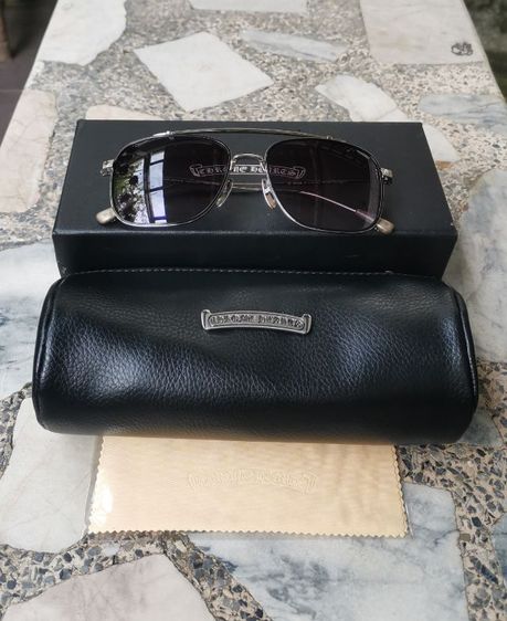 แว่นกันแดด Chrome Hearts​ Bone Prone III BK-SS (Black-Shiny Silver)​ พร้อมกล่องและผ้าเช็ดเลนส์ ตัวหายาก ในราคาสุดแบ่งปันครับ รูปที่ 3
