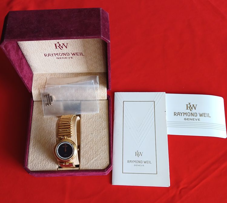 นาฬิกาข้อมือ