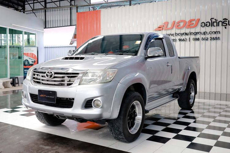 รถ Toyota Hilux Vigo Champ Smart Cab 2.5 E Prerunner สี บรอนซ์เงิน