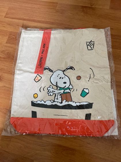 Koi the’ x Peanuts • กระเป๋าสะพาย สายสีส้ม 