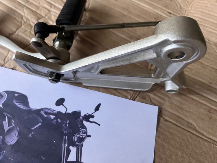 GPX GENTLEMAN 200 ชุดขาเกียร์ รูปที่ 2