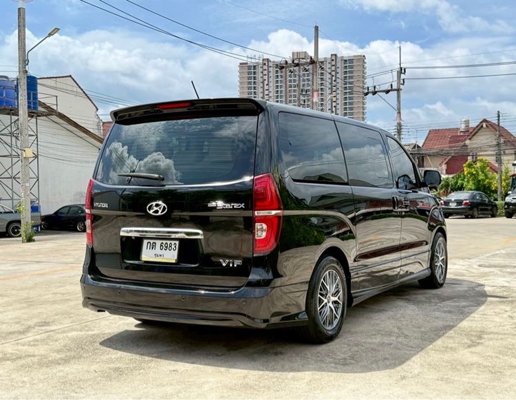 Hyundai Grand Starex 2019 2.5 VIP Van ดีเซล ไม่ติดแก๊ส เกียร์อัตโนมัติ ดำ รูปที่ 2