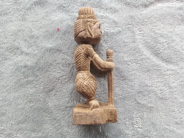 ท้าวเวสสุวรรณ (ไม้แกะ) รูปที่ 2