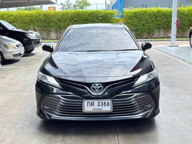 รถ Toyota Camry 2.5 Hybrid สี ดำ