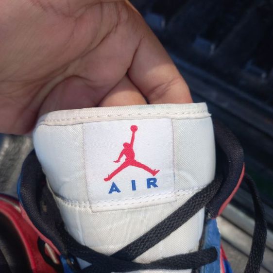 jordan 1 mid multicolor swoosh รูปที่ 3