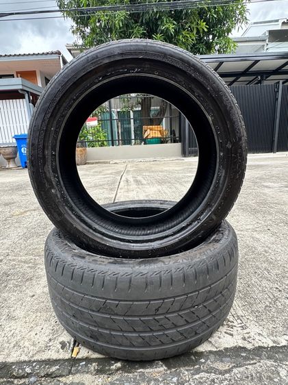 ยาง Bridgestone 245-40R18 ปี 2022 ใช้น้อย แบบ runflat ดอกยางยังเยอะ 