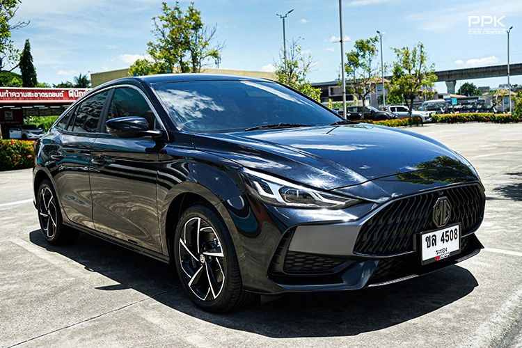 MG MG5 2024 1.5 D+ Sedan เบนซิน ไม่ติดแก๊ส เกียร์อัตโนมัติ ดำ รูปที่ 3