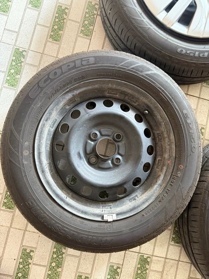 ล้อกะทะ ฝาครอบ รถป้ายแดง แอททราจ ถอด100โล ขอบ14 ยางบริสโตน ปลายปี24 ชุดละ7999 ติดต่อ 089-4138993 เอส  รูปที่ 8