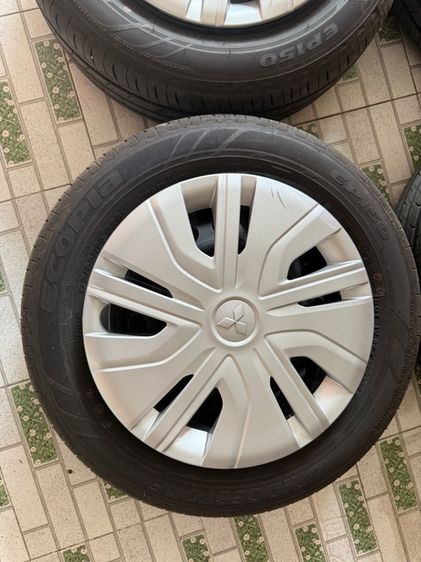 ล้อกะทะ ฝาครอบ รถป้ายแดง แอททราจ ถอด100โล ขอบ14 ยางบริสโตน ปลายปี24 ชุดละ7999 ติดต่อ 089-4138993 เอส  รูปที่ 3