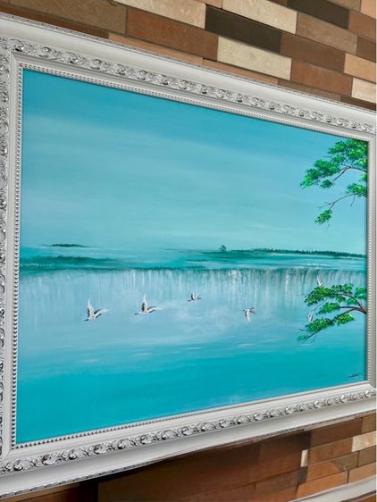 ภาพนี้เป็นภาพวาดสีน้ำมันที่แสดงถึงทิวทัศน์ธรรมชาติที่มีน้ำตกและต้นไม้  รูปที่ 4