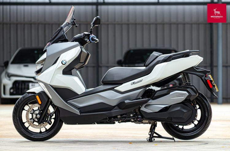 Bmw C400 GT ปี2019 สีขาว ตัวจอสีTFT กุญแจKeyless วิ่ง15,000km.  รูปที่ 3