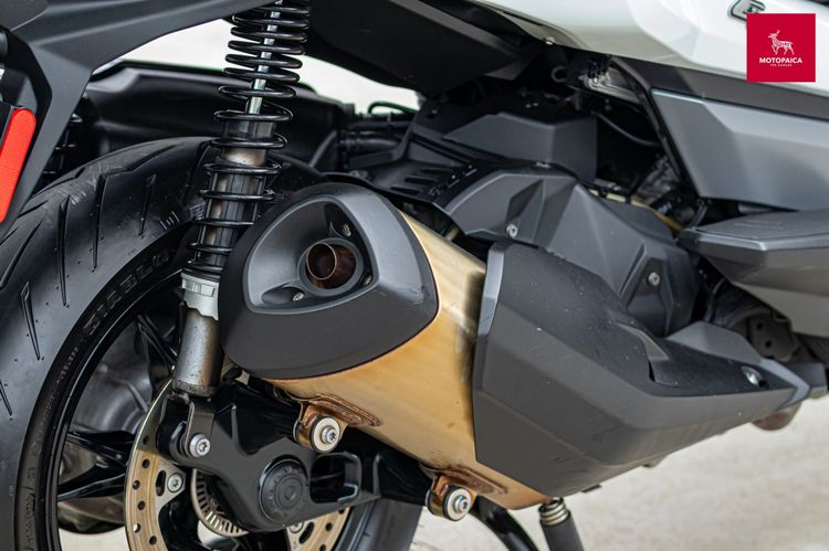 Bmw C400 GT ปี2019 สีขาว ตัวจอสีTFT กุญแจKeyless วิ่ง15,000km.  รูปที่ 6