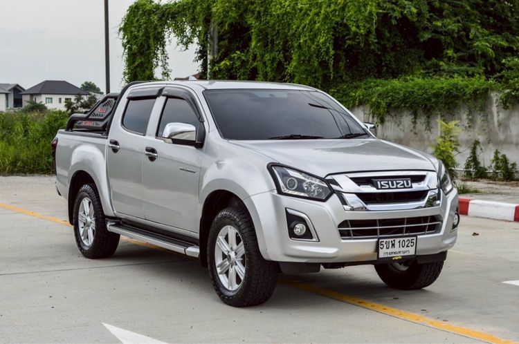 Isuzu D-MAX 2017 1.9 Hi-Lander Z Prestige Pickup ดีเซล ไม่ติดแก๊ส เกียร์อัตโนมัติ บรอนซ์เงิน รูปที่ 3