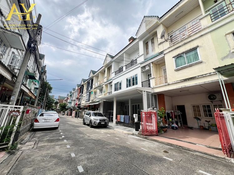 ตกแต่งครบ ขายทาวน์โฮม 3 ชั้น โครงการเกตุนุติ เชอมิเน่ ลาดพร้าว 87  ใกล้คริสตัล ดีไซน์ เซ็นเตอร์ CDC เลียบด่วน เอกมัย-รามอินทรา เซ็นทรัลอีสวิลล์ รูปที่ 4