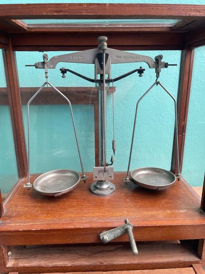 ตู้ชั่ง ทองโบราณ ตาชั่งยาจีนเก่าสะสม A10 รูปที่ 4