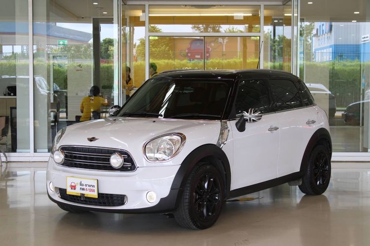 Mini COUNTRYMAN 2015 1.6 Sedan เบนซิน เกียร์อัตโนมัติ ขาว รูปที่ 2