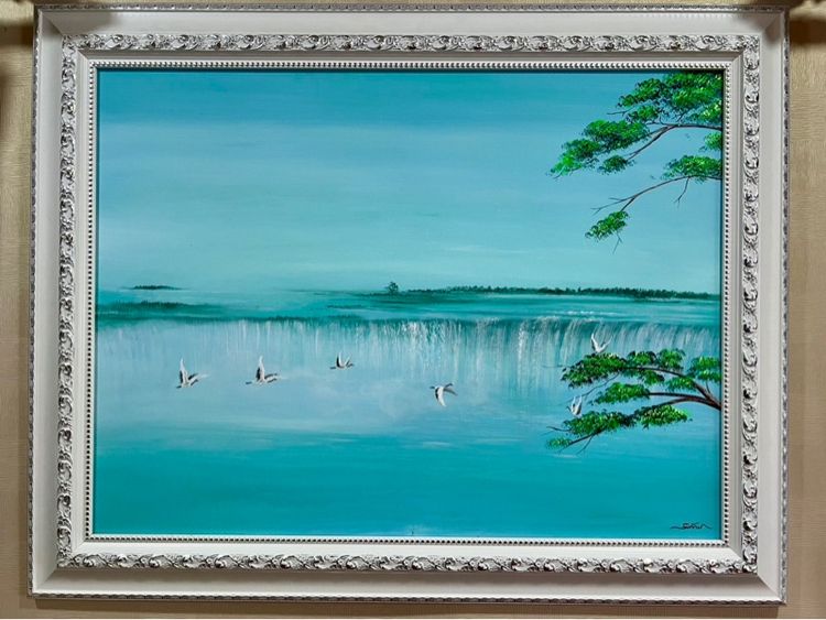 ภาพนี้เป็นภาพวาดสีน้ำมันที่แสดงถึงทิวทัศน์ธรรมชาติที่มีน้ำตกและต้นไม้  รูปที่ 6