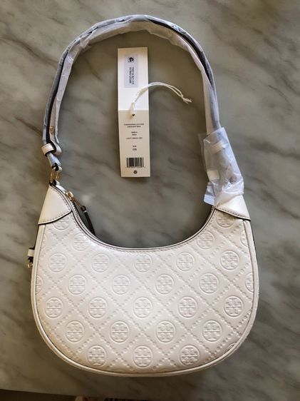 หญิง ขาว หนังแท้ Tory Burch T-Monogram Embossed Crescent Shoulder Bag