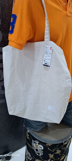Uniqlo กระเป๋า(รวมส่ง) รูปที่ 3